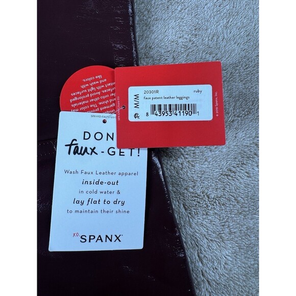 Spanx Faux Patent Leather Leggings in Ruby Red Size Medium Retail $128 NWT - Picture 11 of 16